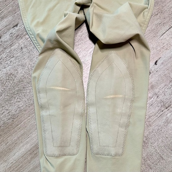 Kerrits Equestrian Knee Patch Riding Breeches - Picture 7 of 8